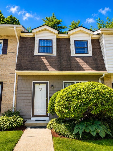 Photo of 94 Golfview Drive, Manchester, NH 03102 (MLS # 5095062)