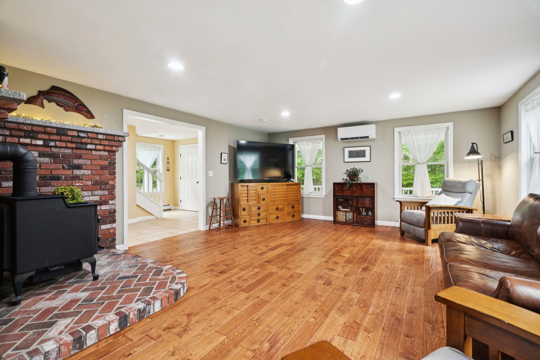 89 Valley Drive