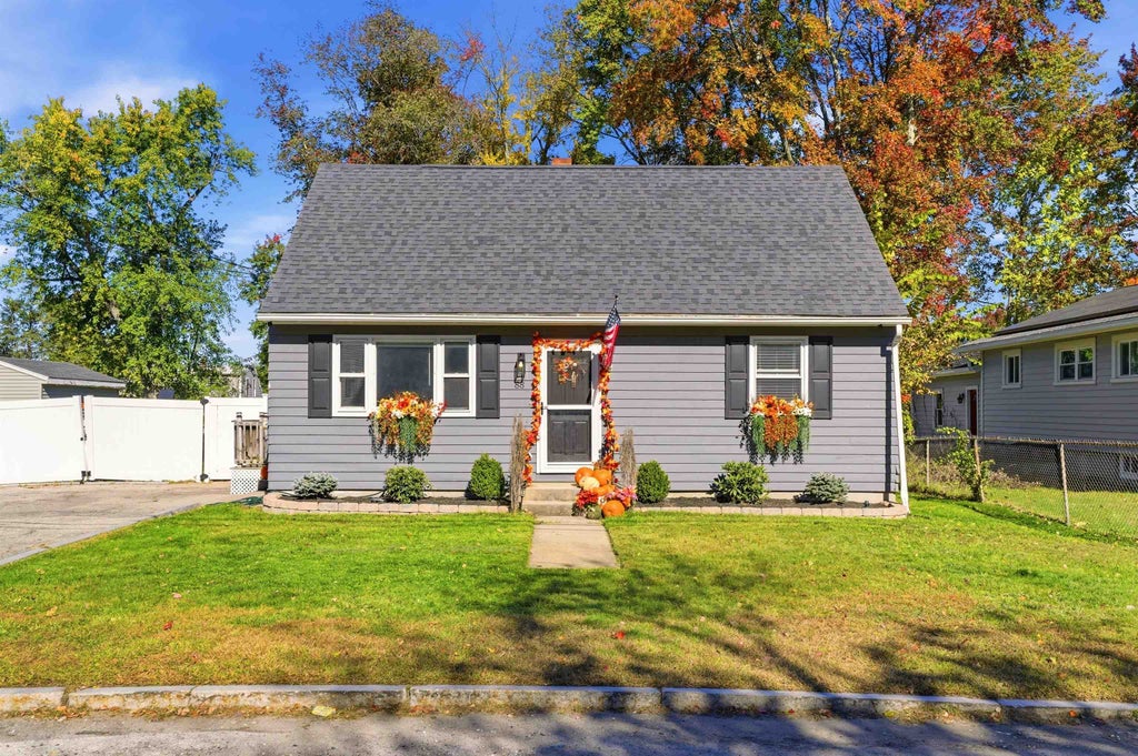 Photo of 88 Norcross Street, Manchester, NH 03109 (MLS # 5113504)