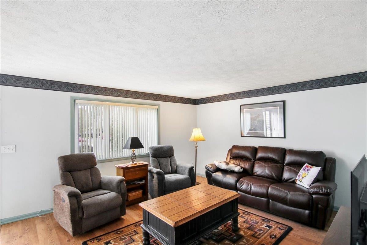 26 East Meadow Way