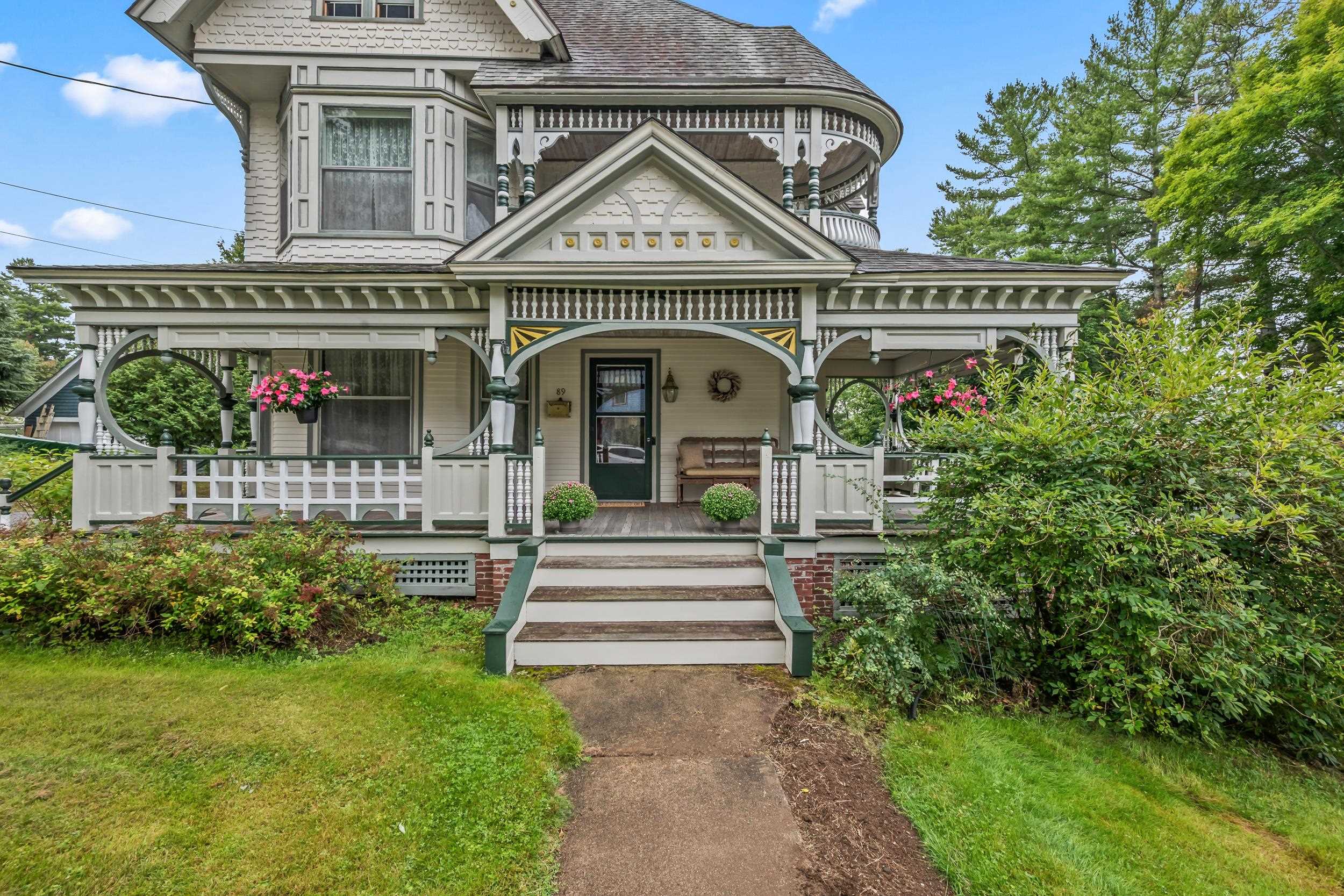 89 Bunker Hill Street