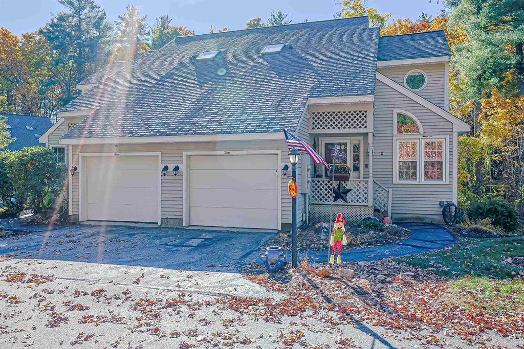 Photo of 2 Wedgewood Circle #Unit 10, Hooksett, NH 03106 (MLS # 5116141)
