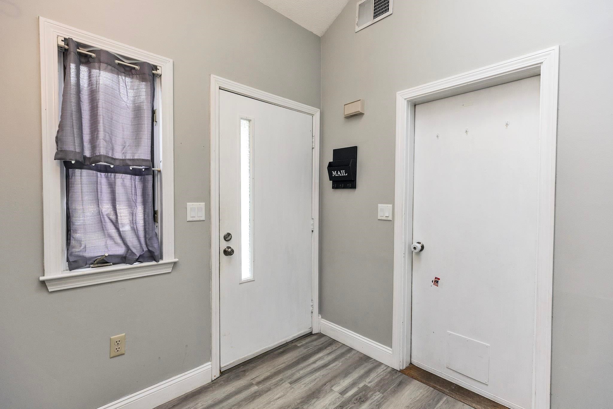 344 Elm Street 6