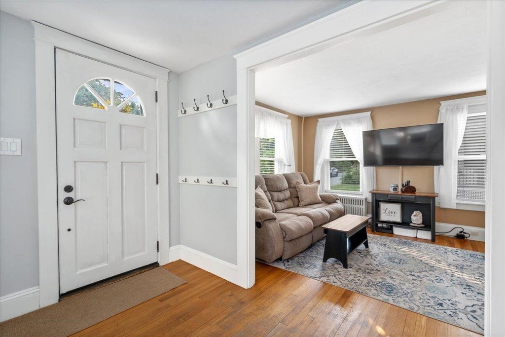 Photo of 5 Morton Avenue, Rochester, NH 03867 (MLS # 5115264)
