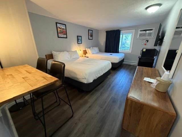 2955 White Mountain Highway 221 (E31)