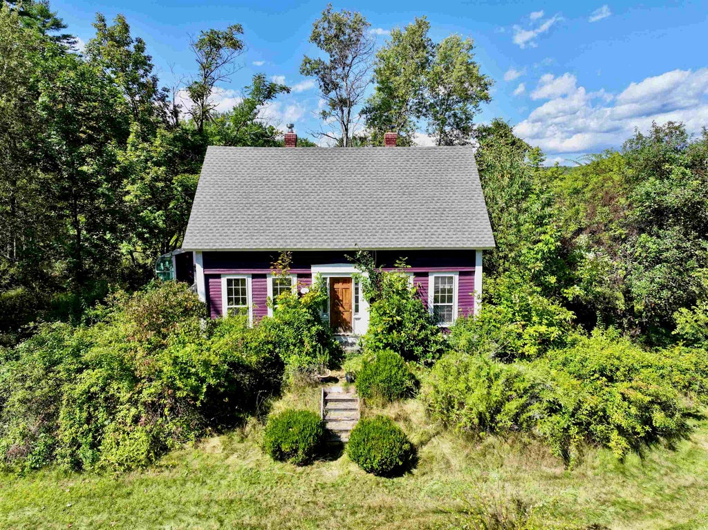 Photo of 225 Concord Stage Road, Weare, NH 03281 (MLS # 5103533)