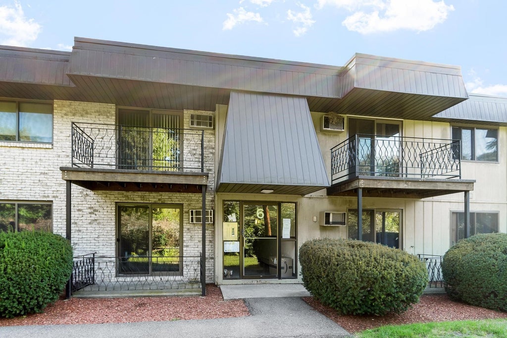 Photo of 6 Strawberry Bank Road #5, Nashua, NH 03062 (MLS # 5109184)