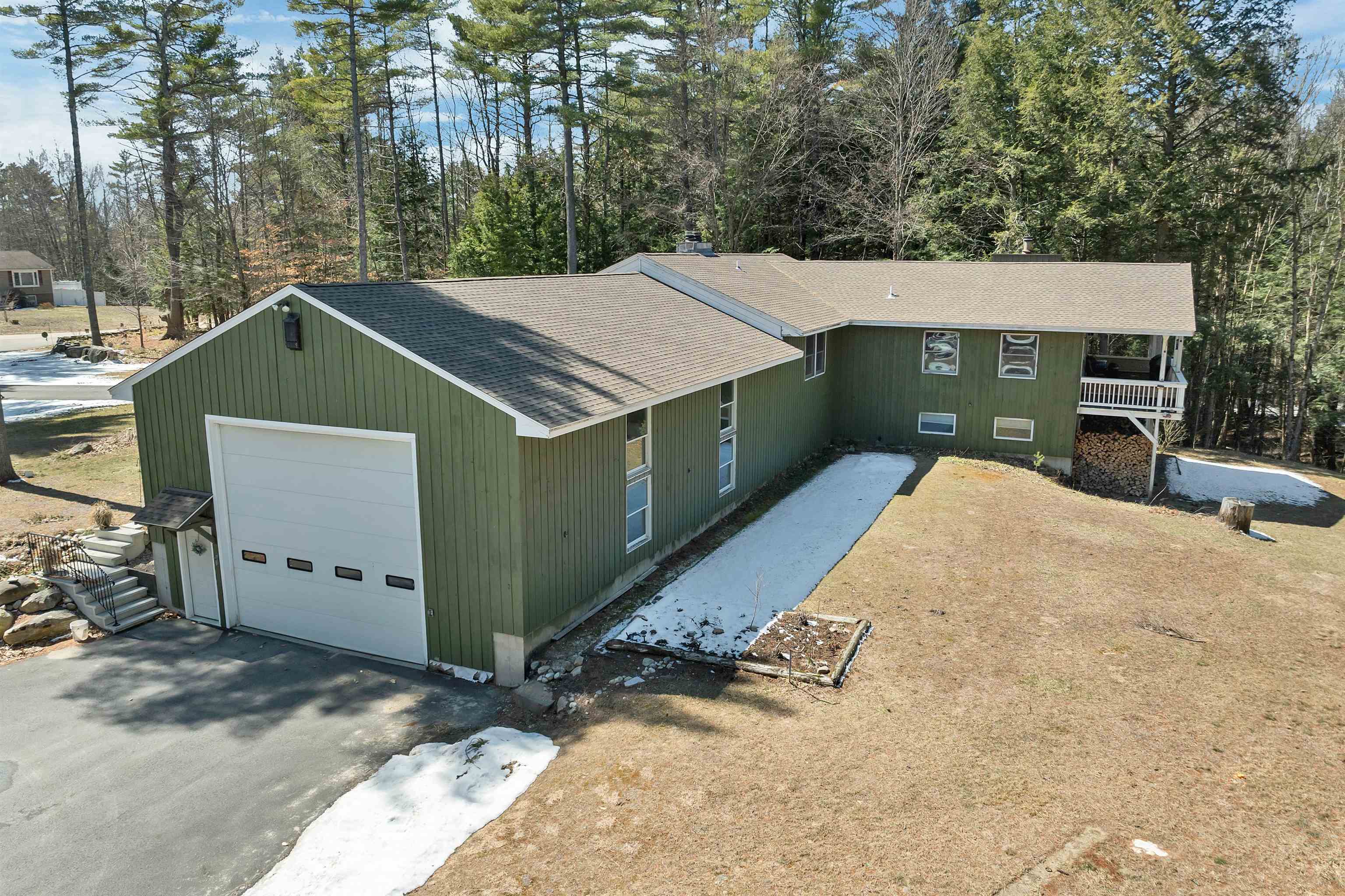10 Oak Leaf Avenue