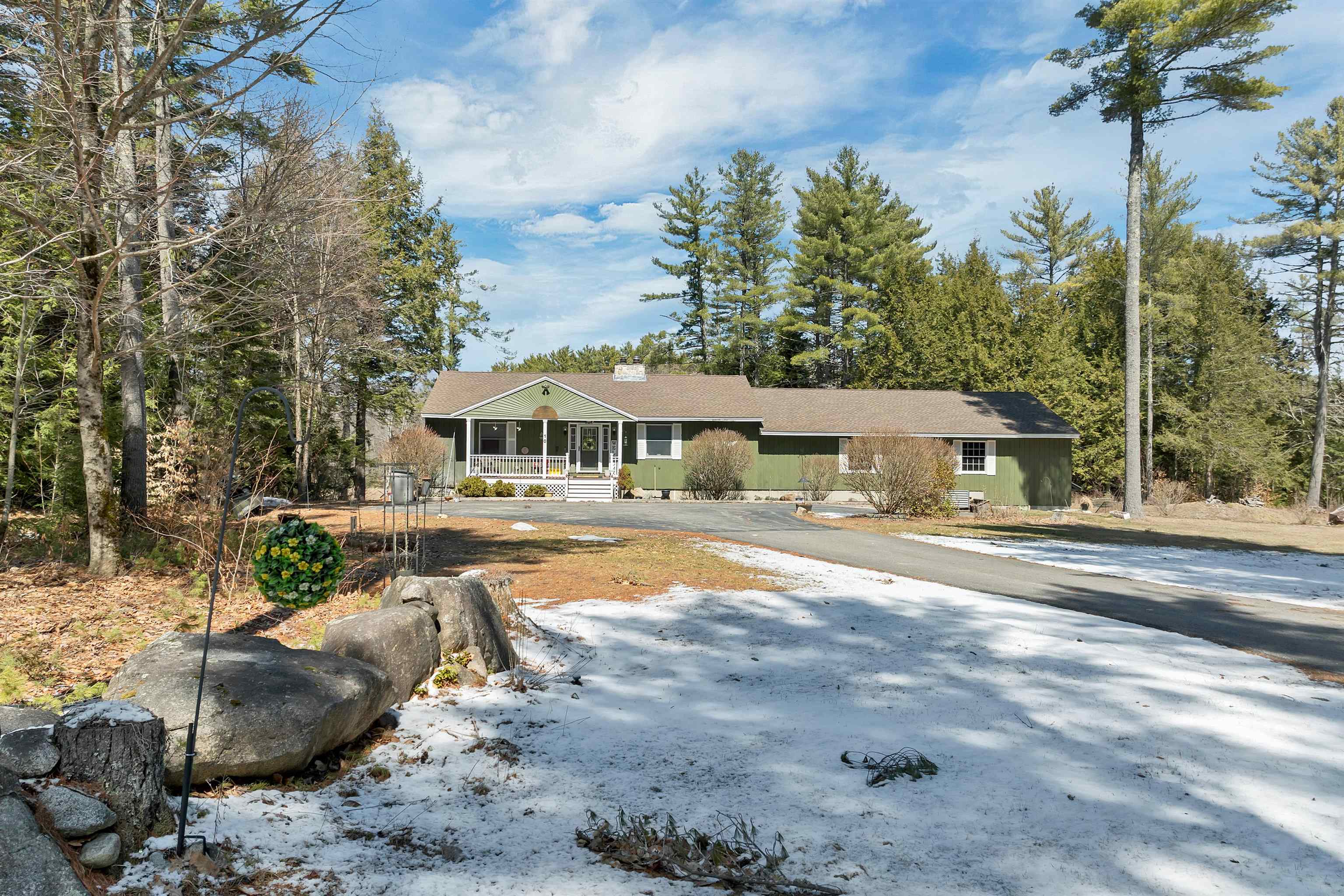 10 Oak Leaf Avenue