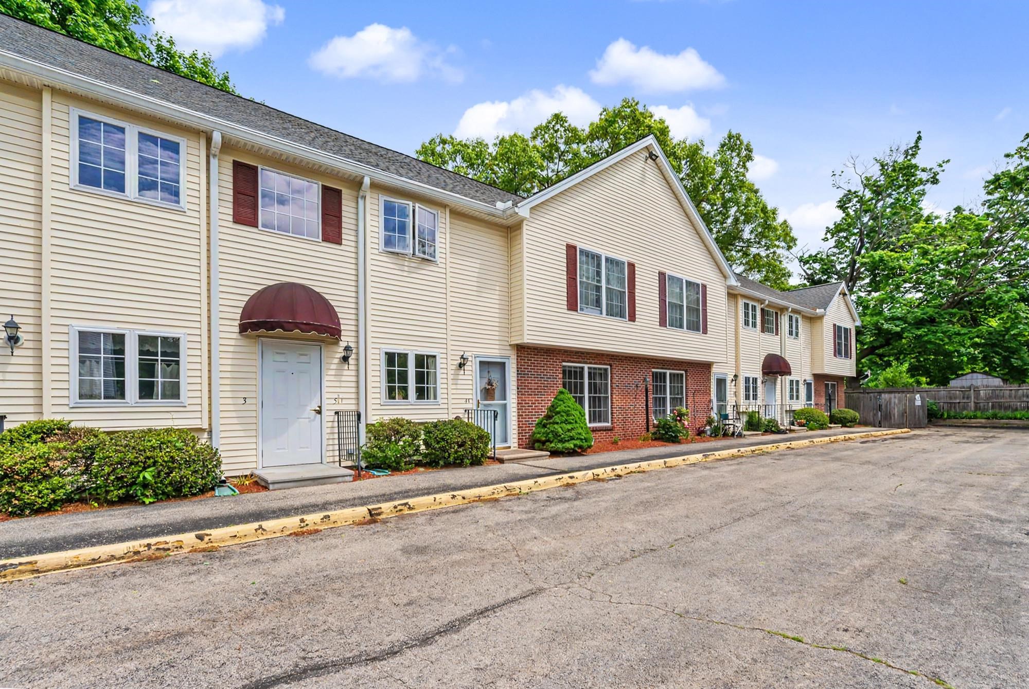 66 Harbor Avenue unit 4