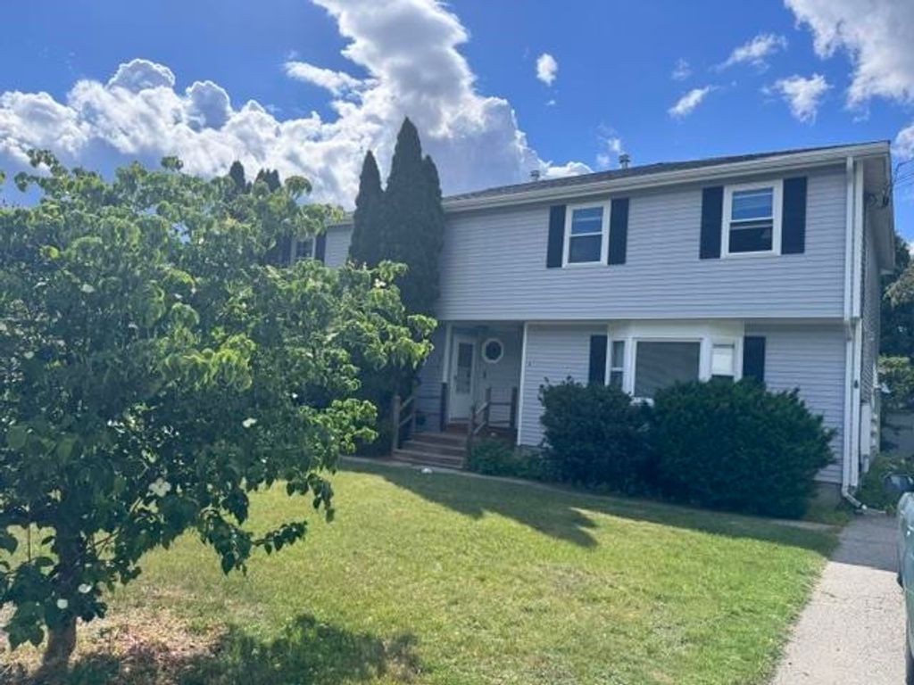Photo of 15 Norman Drive, Derry, NH 03038 (MLS # 5096762)