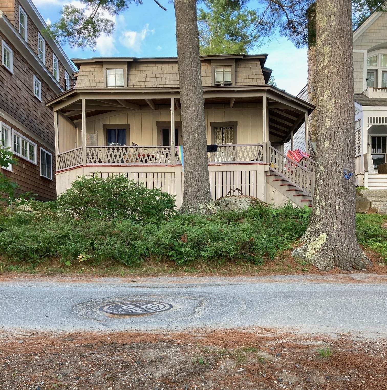 4 Lake Avenue