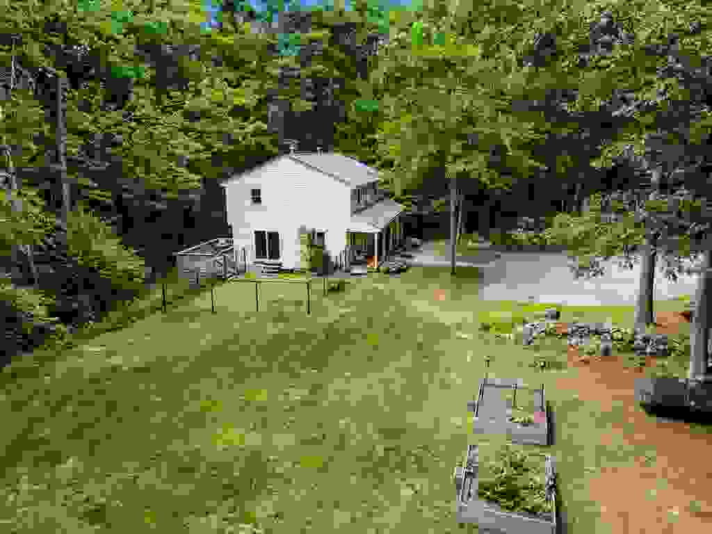 Photo of 292 Route 13, Brookline, NH 03033 (MLS # 5102330)