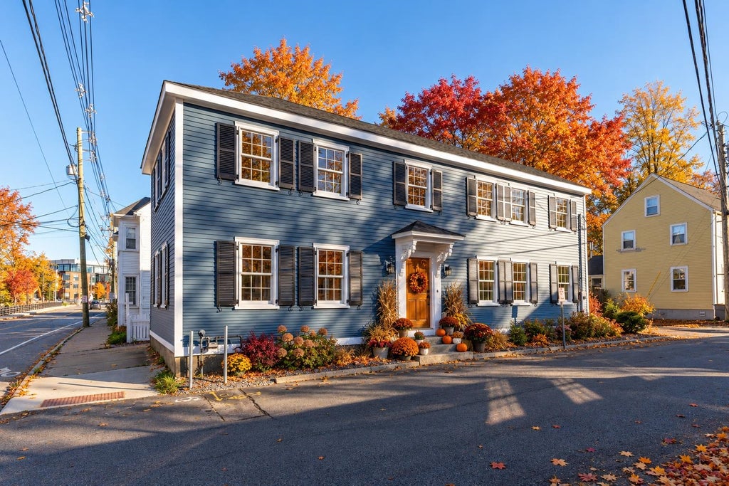 Photo of 6 DEARBORN Street, Portsmouth, NH 03801 (MLS # 5098572)