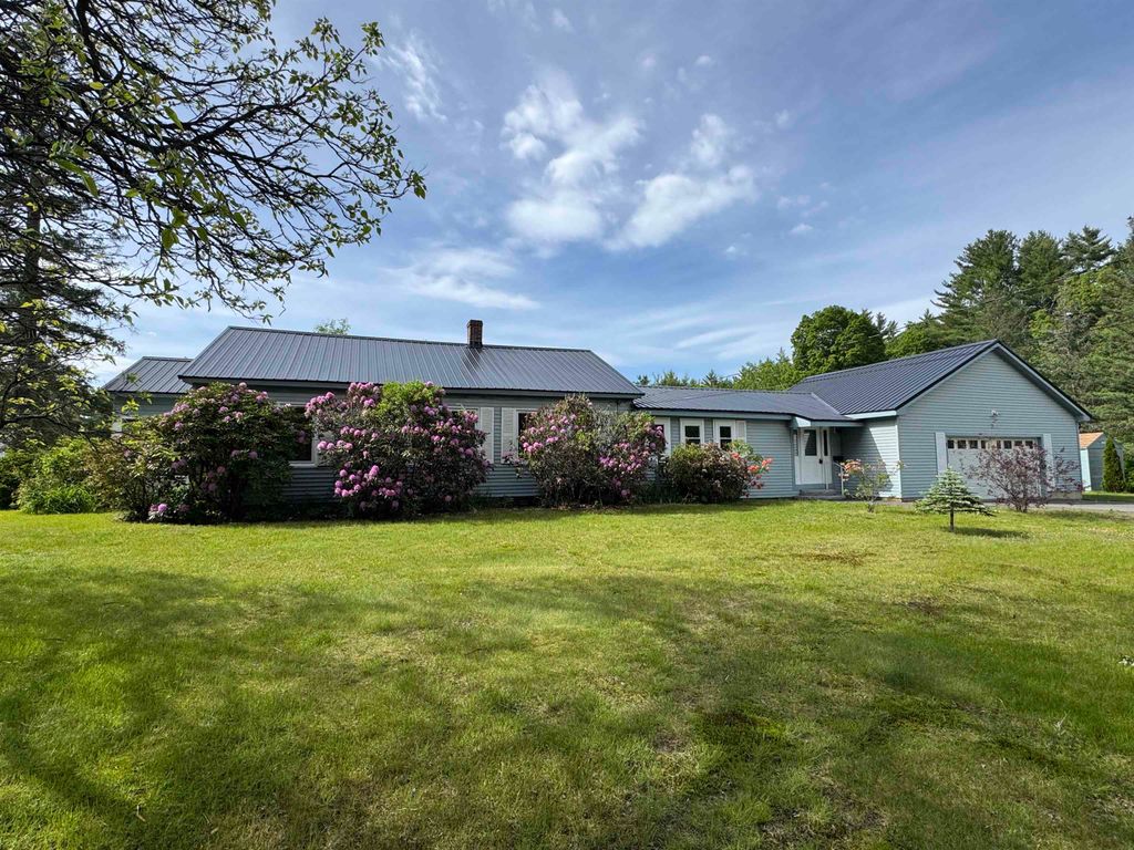Photo of 1 Circle Drive, Boscawen, NH 03303 (MLS # 5092361)