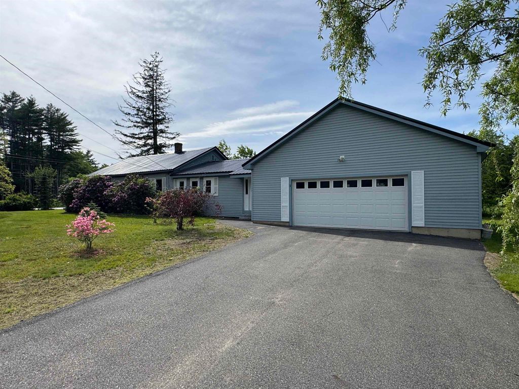 Photo of 1 Circle Drive, Boscawen, NH 03303 (MLS # 5092361)