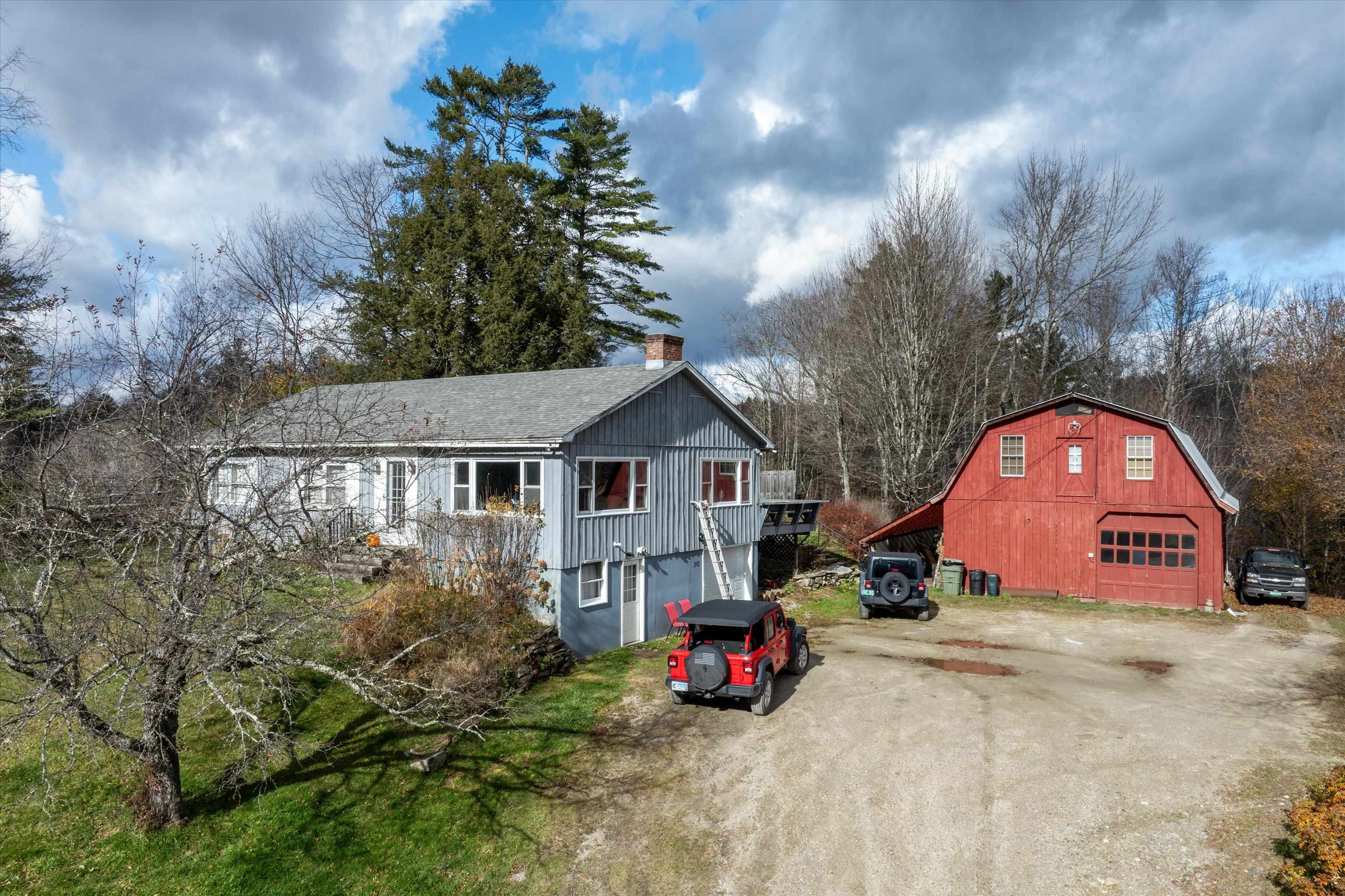 135 Overlook Drive - Photo 2