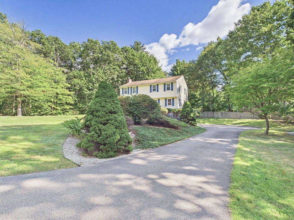 Photo of 2 Opal Road, Derry, NH 03833 (MLS # 5111640)