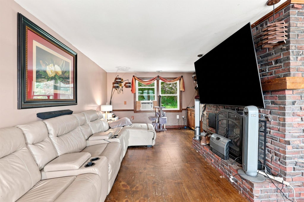 Photo of 72 Windham Road, Hudson, NH 03051 (MLS # 5108913)