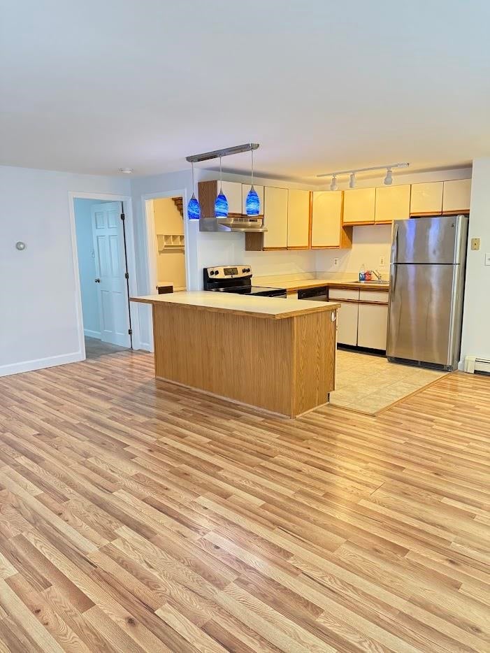 Photo of 84 Warren Street #1, Concord, NH 03301 (MLS # 5104401)