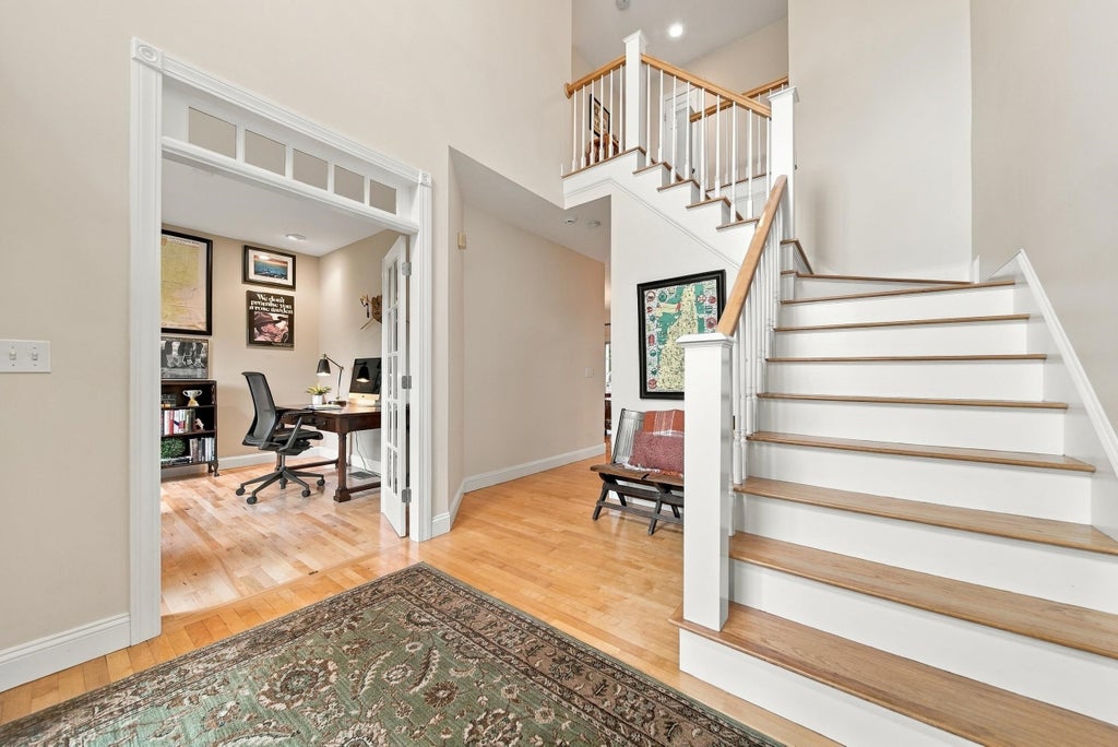 Photo of 5 New South Drive, Amherst, NH 03031 (MLS # 5110571)