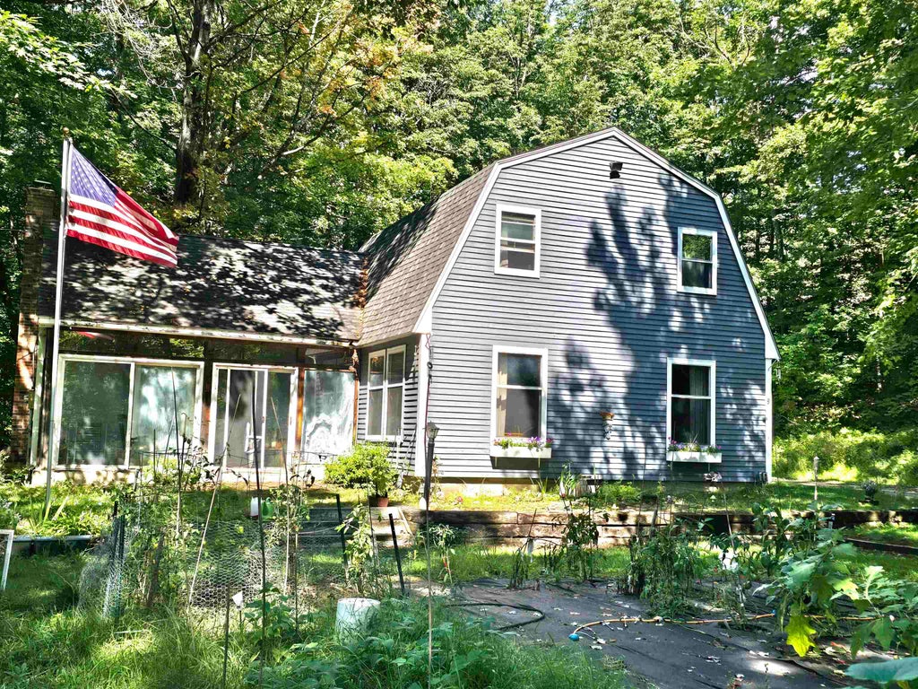 Photo of 9 Burdett Road, Bartlett, NH 03845 (MLS # 5100748)
