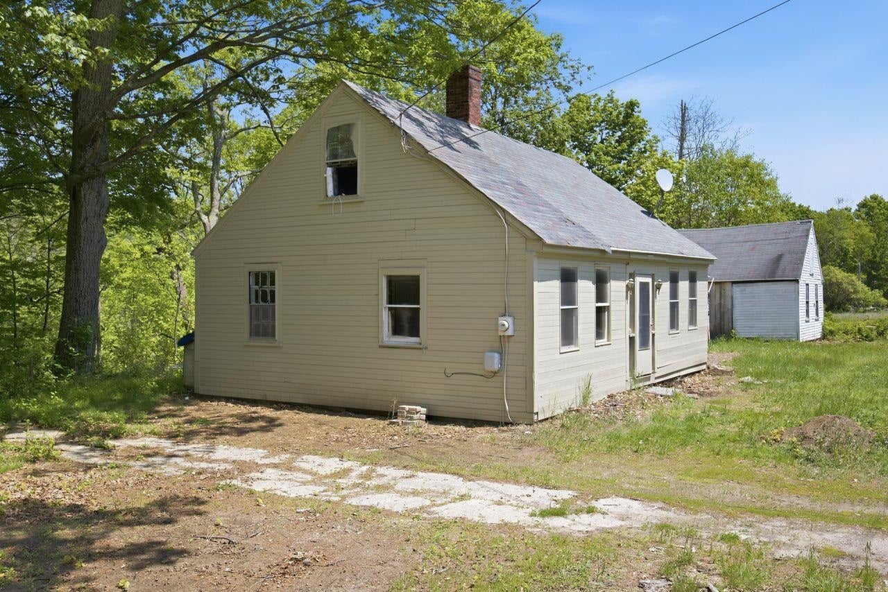 307 School Street