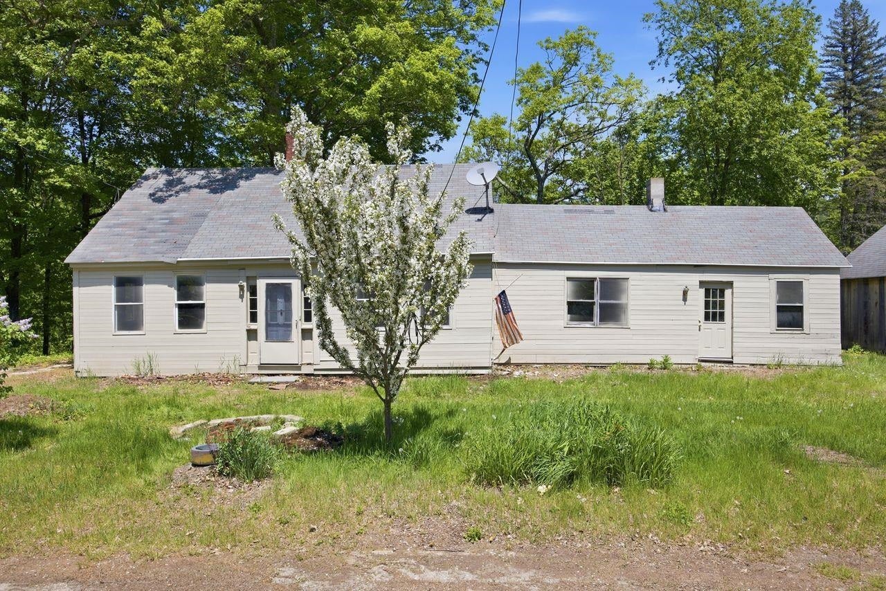 307 School Street