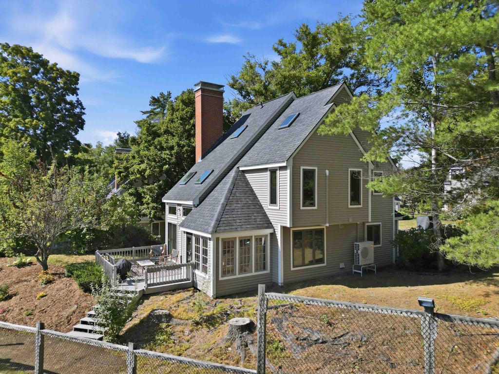 Photo of 52 Gables Drive, Laconia, NH 03246 (MLS # 5109555)