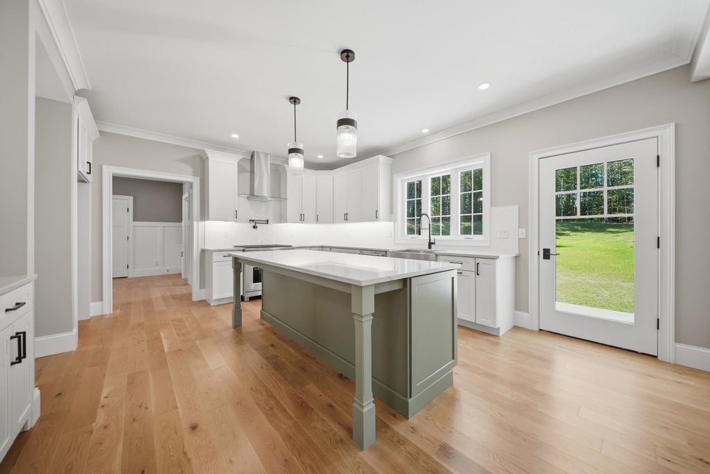 Photo of 109 Crowley Road, Chester, NH 03036 (MLS # 5106863)