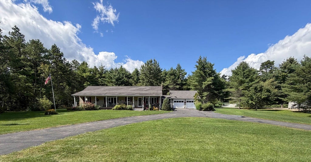 Photo of 137 White Tail Lane, Madison, NH 03849 (MLS # 5113040)