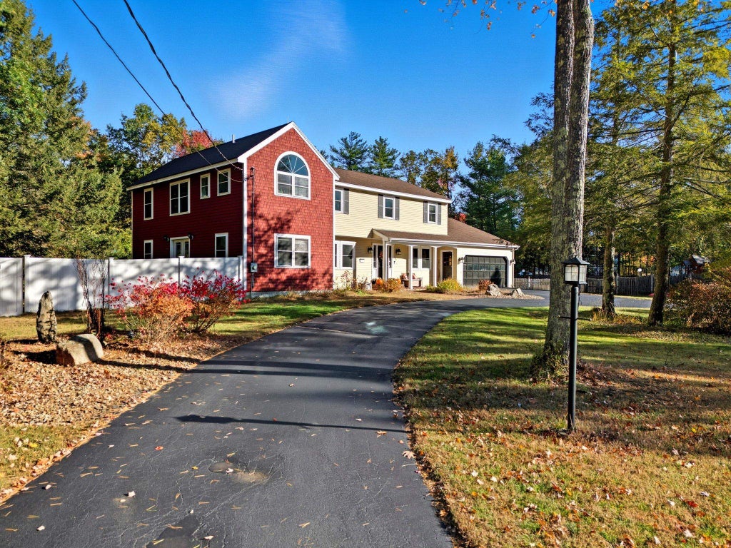 Photo of 11 Wendover Way, Bedford, NH 03110 (MLS # 5098103)