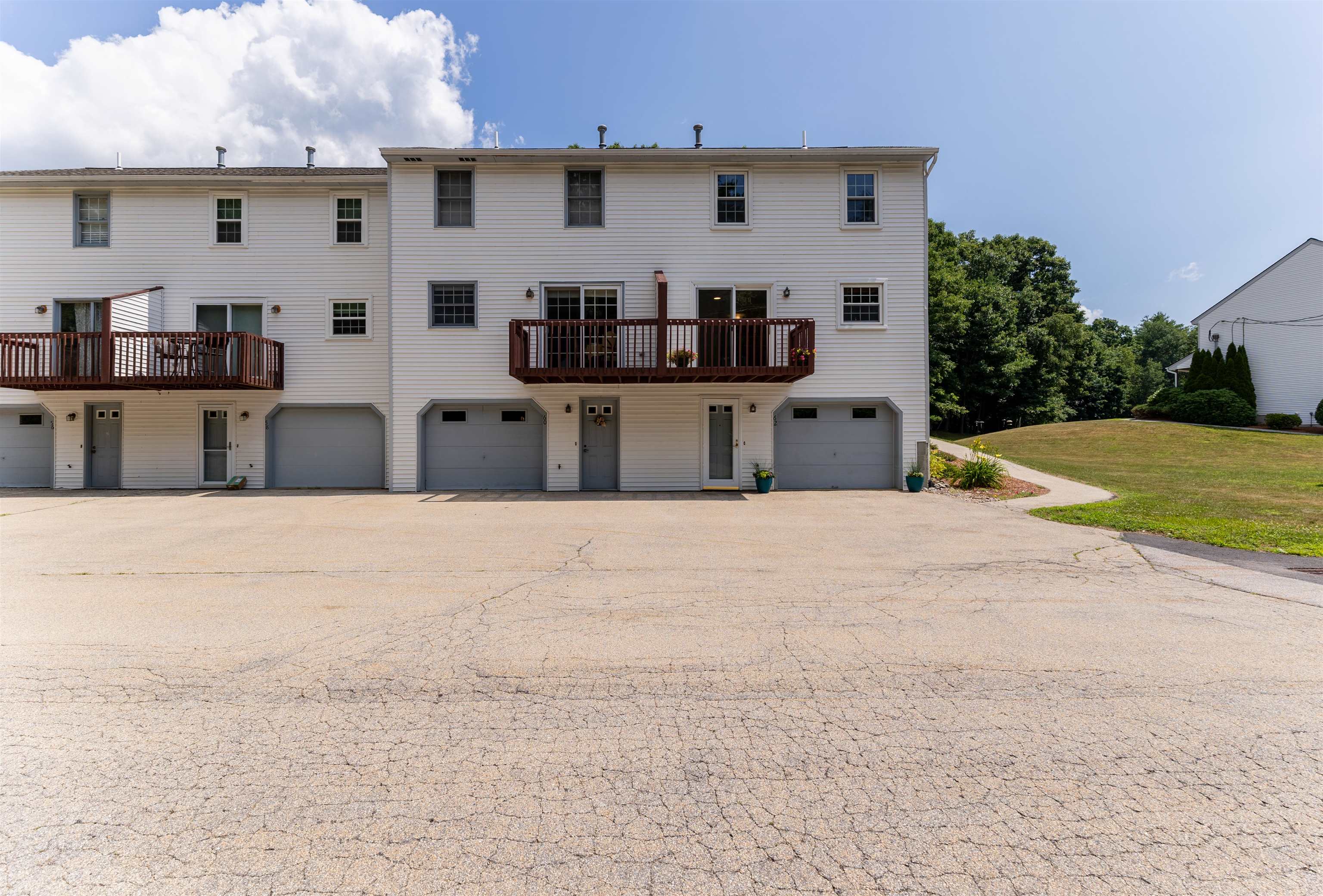 62 Lochmere Lane