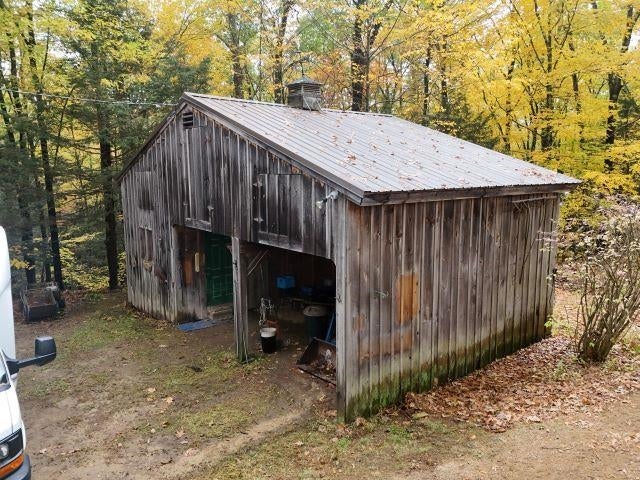 Photo of 128 Curtis Brook Road, Lyndeborough, NH 03082 (MLS # 5114999)