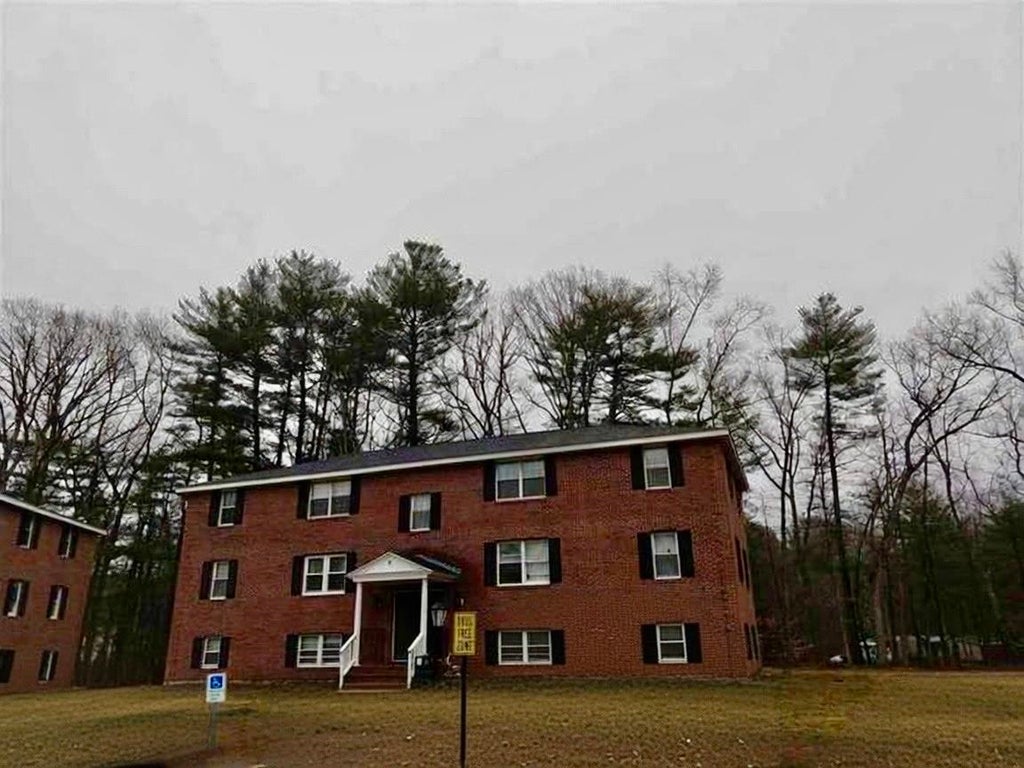 Photo of 21 Folly Mill Terrace #5E, Seabrook, NH 03874 (MLS # 5105790)