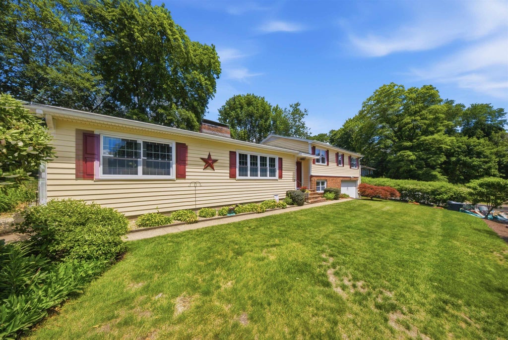 Photo of 494 Laurel Street, Manchester, NH 03103 (MLS # 5096163)