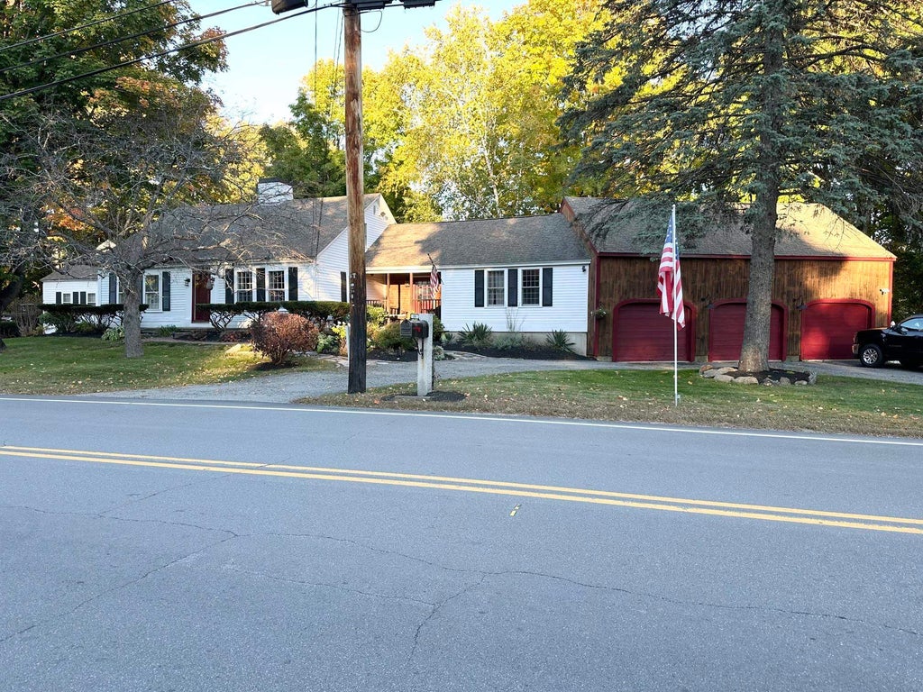 Photo of 84 Main Street, Hollis, NH 03049 (MLS # 5113573)