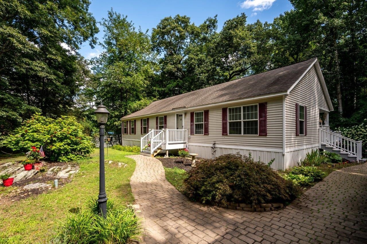 32 Bunker Lane