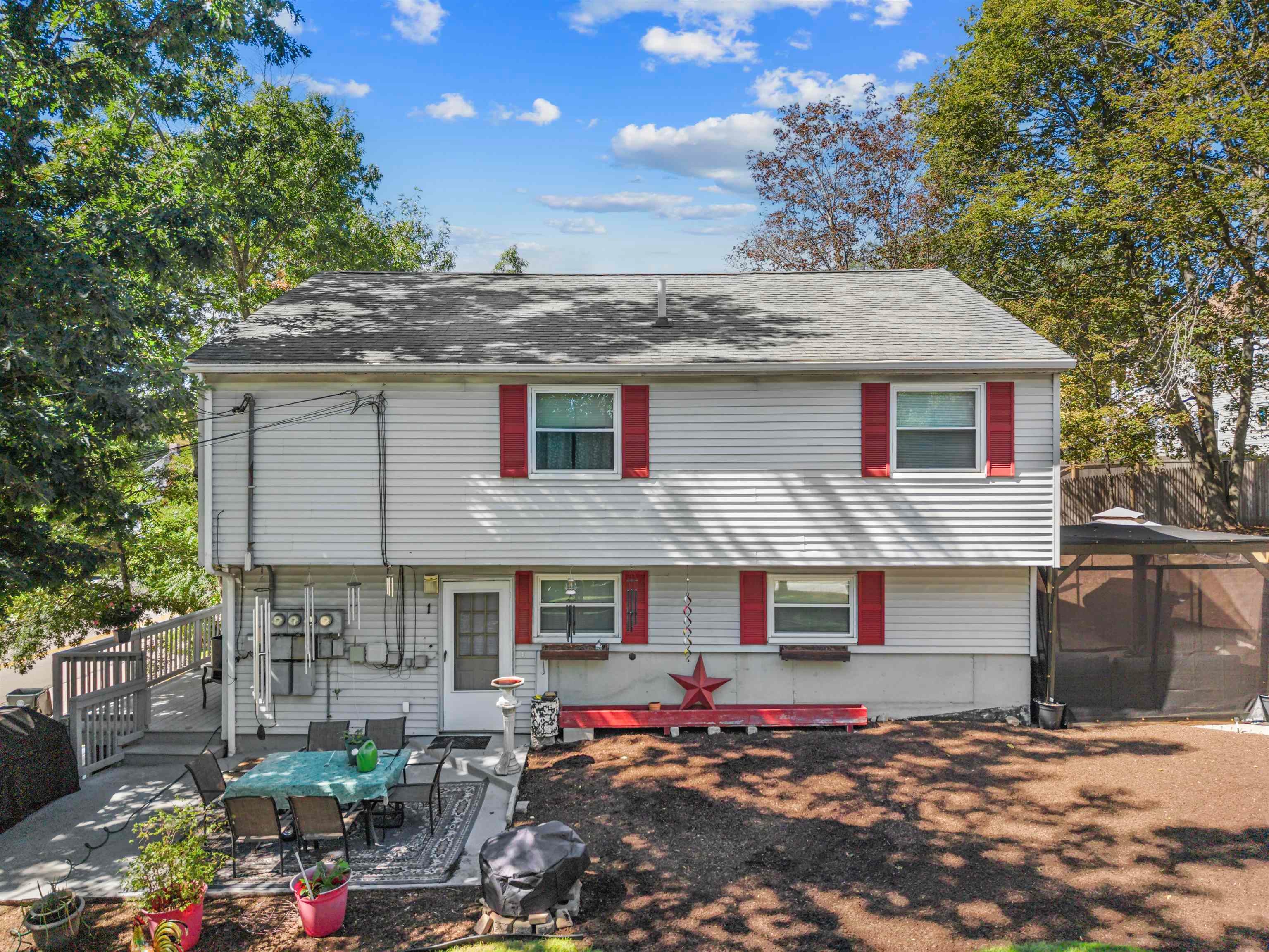 606 Hanover Street