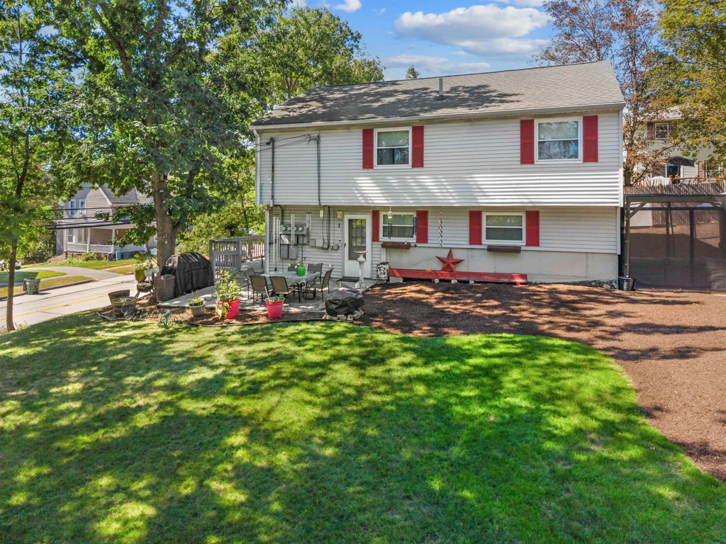 Photo of 606 Hanover Street, Manchester, NH 03104 (MLS # 5112461)