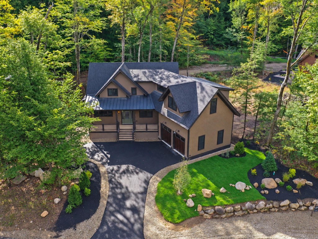 Photo of 215 South Peak Road, Lincoln, NH 03251 (MLS # 5110942)