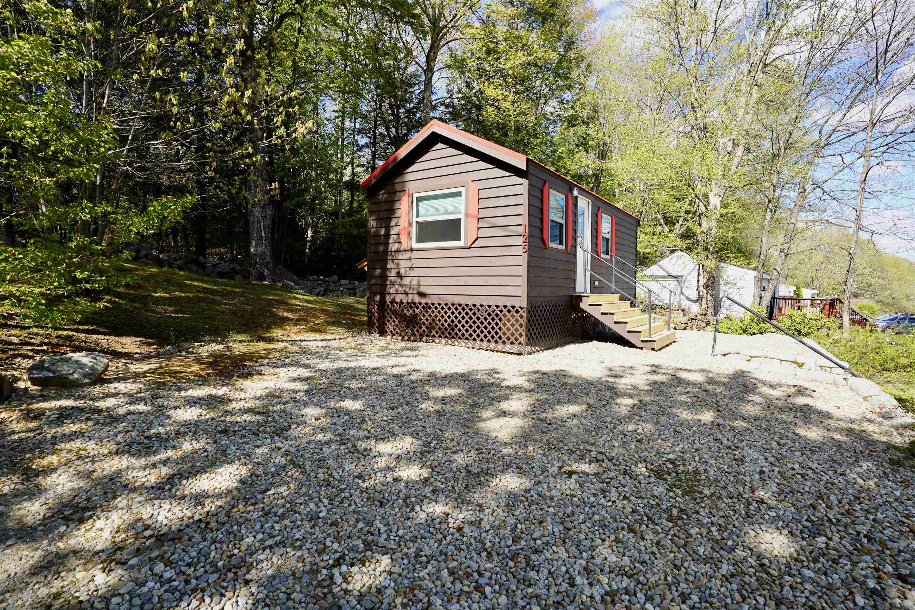 194 Buckley Road 125