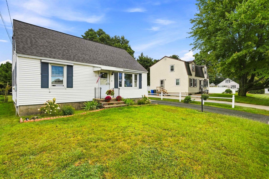 Photo of 21 Woodbine Avenue, Manchester, NH 03109 (MLS # 5108603)