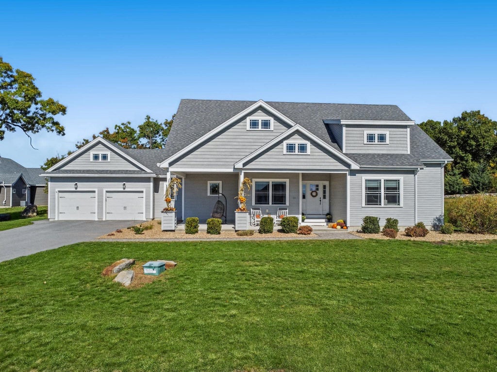 Photo of 23 Majestic Avenue, Pelham, NH 03076 (MLS # 5115103)