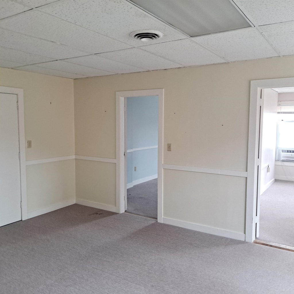 Photo of 1 Elm Street, Keene, NH 03431 (MLS # 4964685)