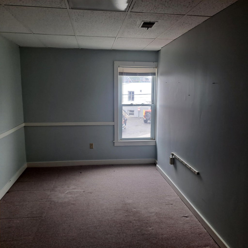 Photo of 1 Elm Street, Keene, NH 03431 (MLS # 4964685)