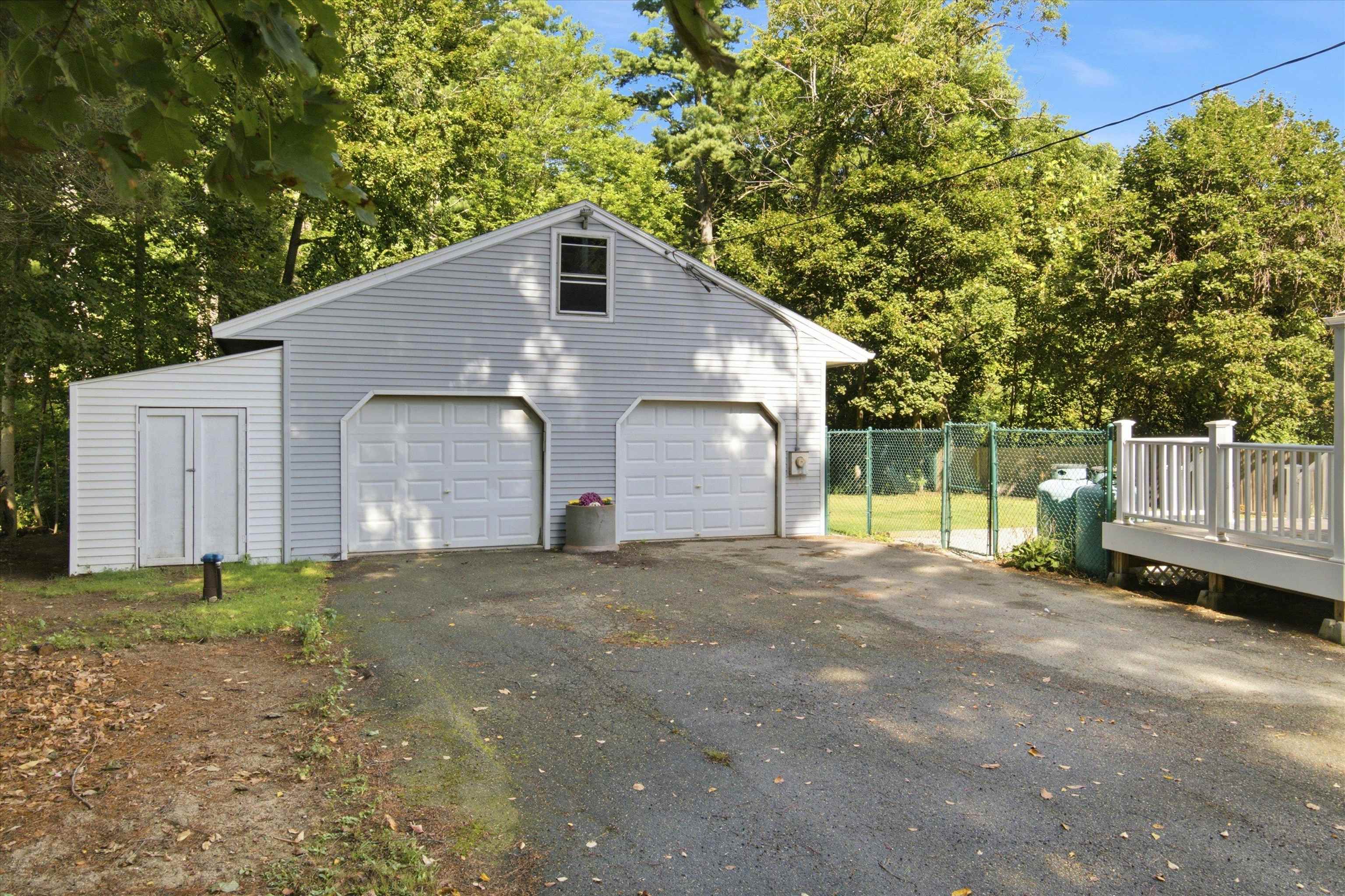 3 Lakeview Avenue