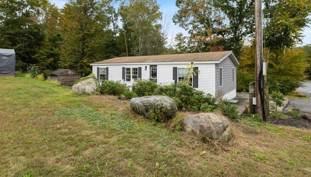 Photo of 4 Allard Street, Exeter, NH 03833 (MLS # 5113014)