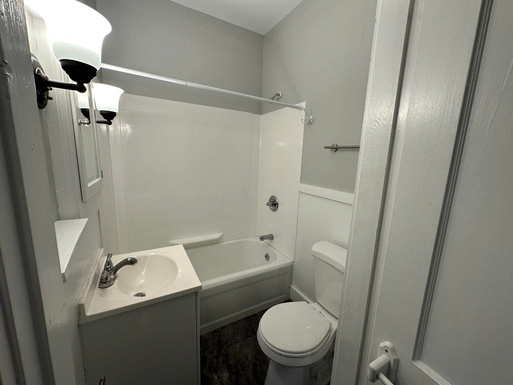 Photo of 189 South Main Street #Unit 4, Rochester, NH 03867 (MLS # 5112154)