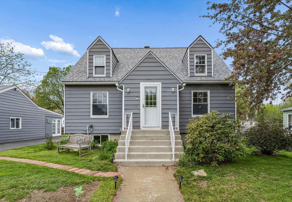 Photo of 24 Hiler Street, Manchester, NH 03109 (MLS # 5090031)
